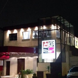 Letra caixa com iluminação Letra caixa com iluminação