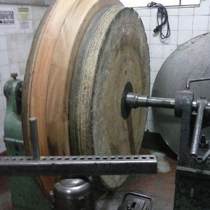 Serviços de repuxação para metais  Serviços de repuxação para metais